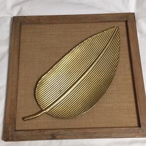 Wall pictures with golden leaf